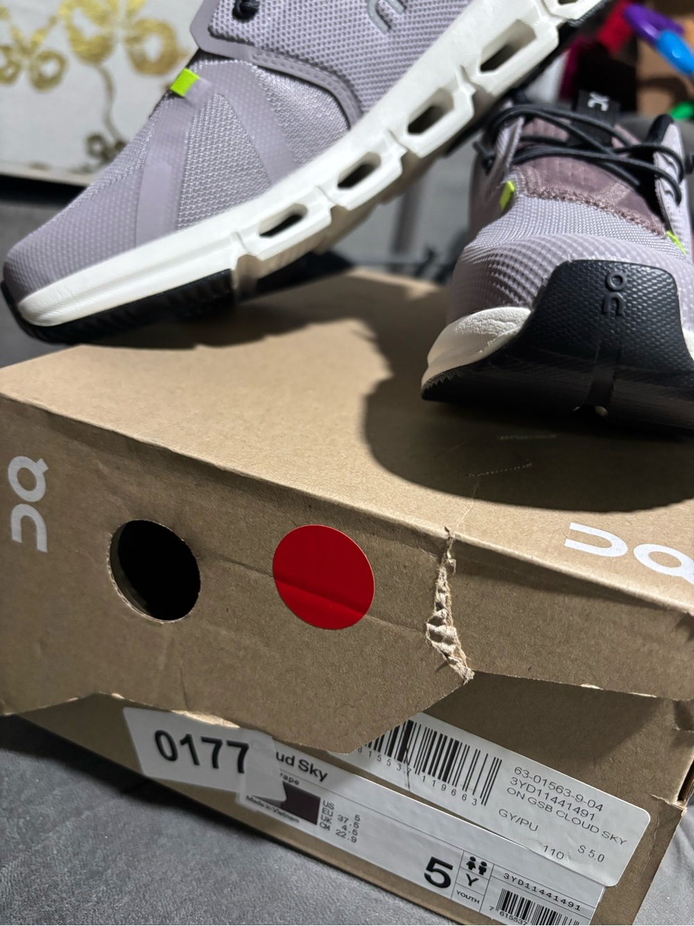 On Running Women's Cloudswift Athletic Shoes — Light Purple with Neon Accents